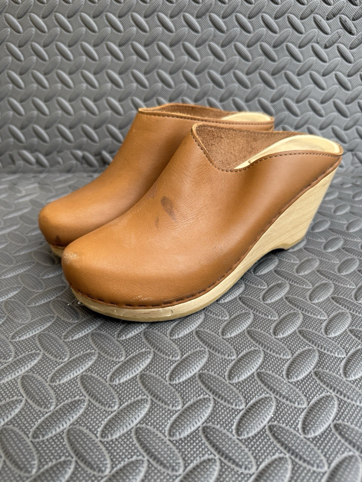 No. 6 New School Wedge Clogs Brown Leather Slip On Wooden Heel EU 37 US 6.5-7