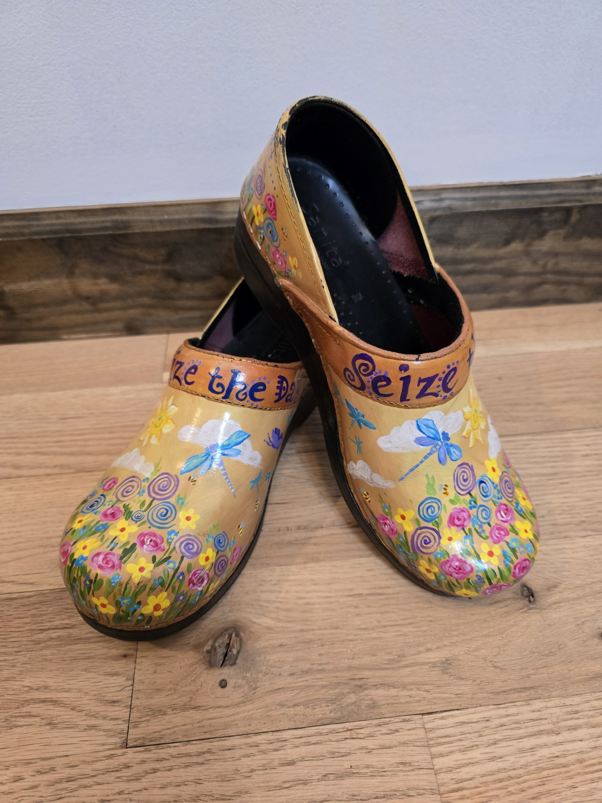 Sanita The Original Danish Clog Hand Painted Clogs Size 39 EUR / 8 USA