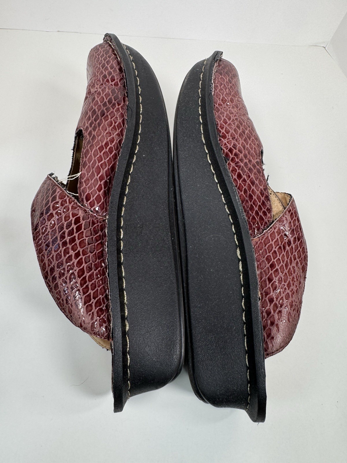 Allegria PG Lite Clogs Slip-On Mule Work Shoes Size 40 US 10 Choco Snake Red