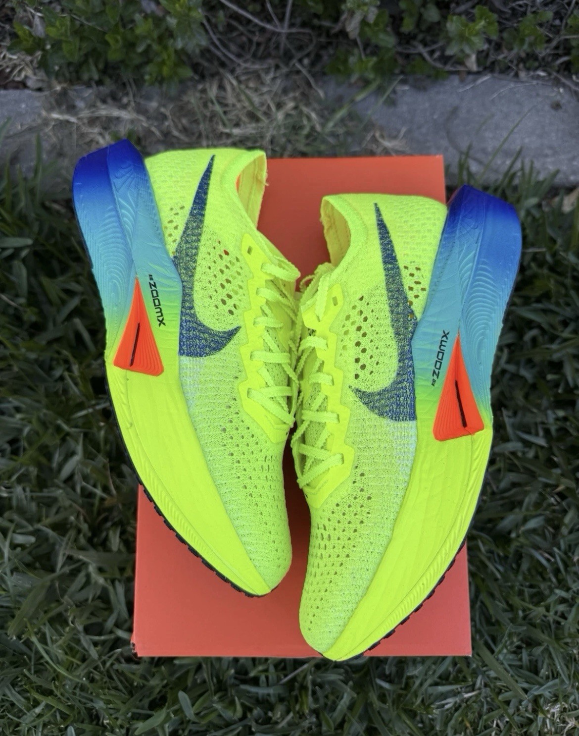 Nike ZoomX VaporFly Next% 3 ‘Fast Pack’ Volt Green DV4130-700 Sz W 6.5 M5