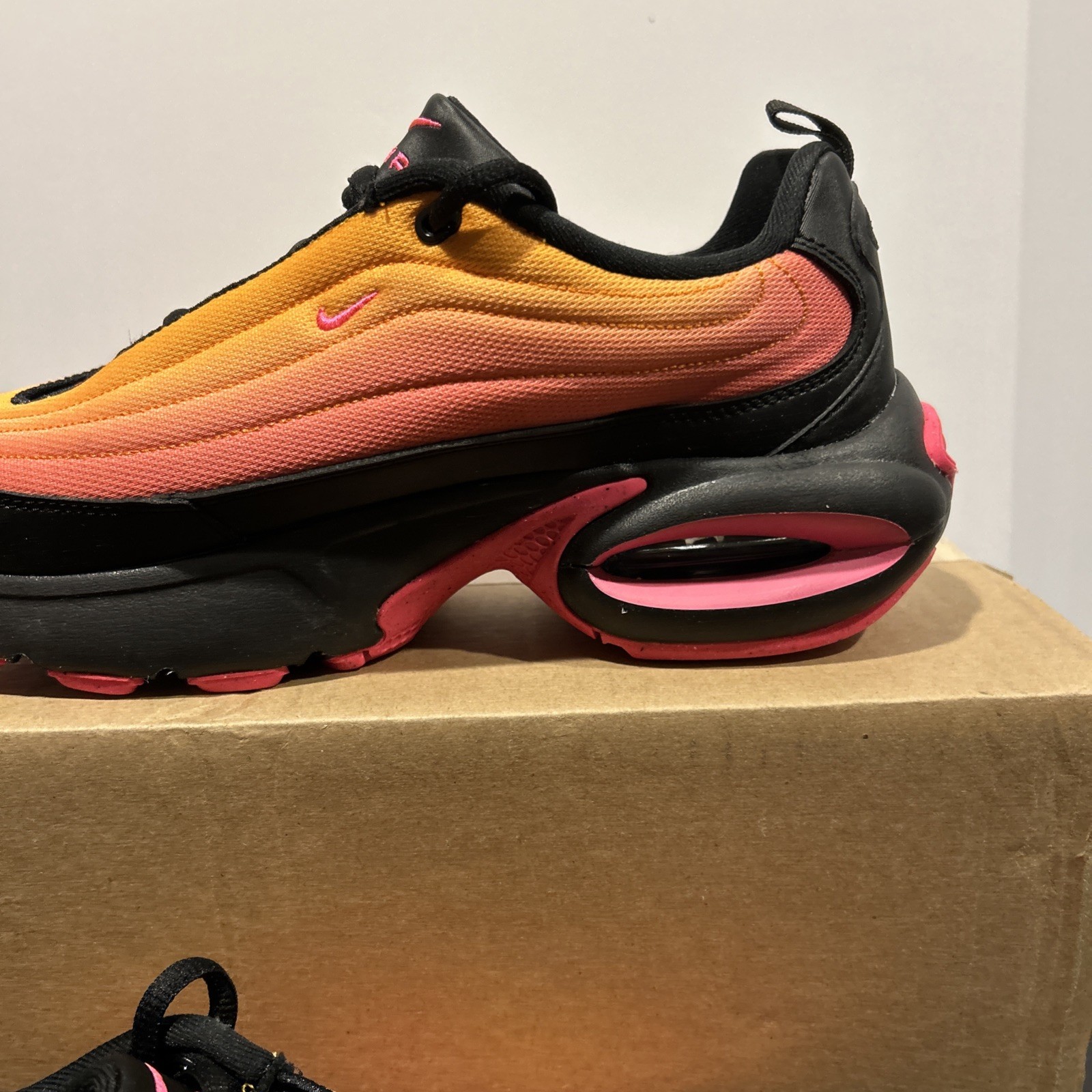 Size 8 Women’s Nike Air Max Portal Brand NEW No Box