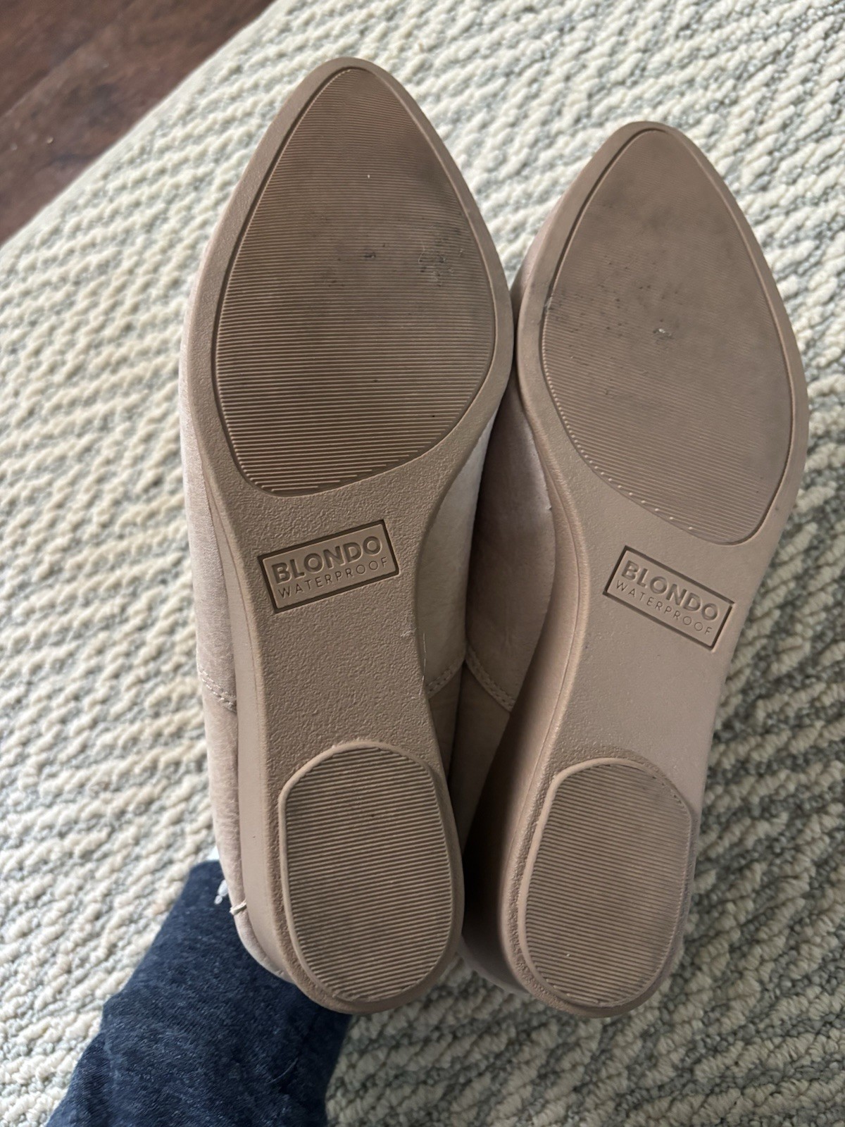 Blondo Etta Ballet Shoes Pointed Toe Low Wedge Taupe Leather Women’s Size 8
