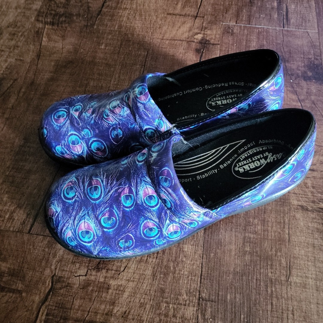 Easy Works, Laurie Clogs Blue Purple Peacock Slip Resistant Work Shoe Sz 11 New