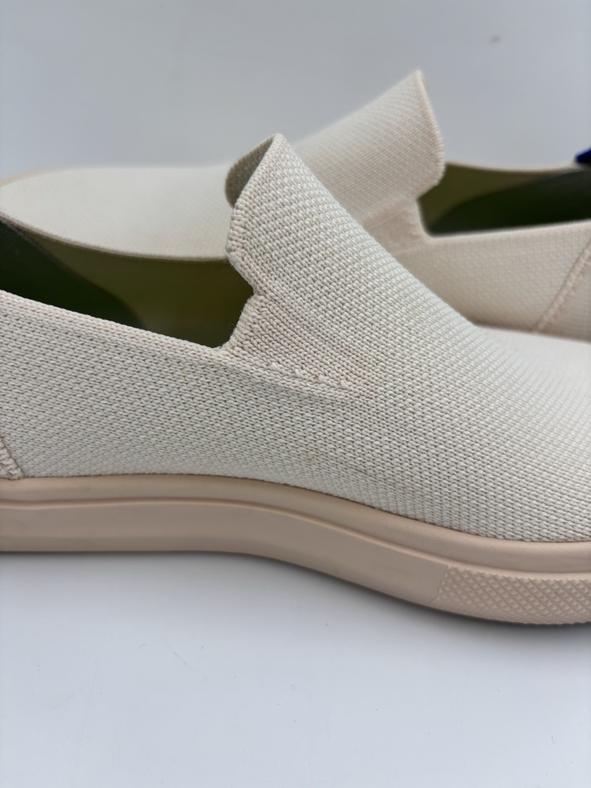 Rothy’s The City Slip On Sneakers Soft Nude Blush Womens Size 7 Casual Shoe