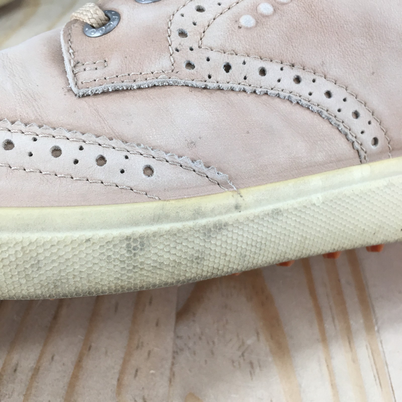 ECCO Shoes Womens 39 Hybrid Golf Sneakers Wingtip Pink Leather Round Toe Low Top