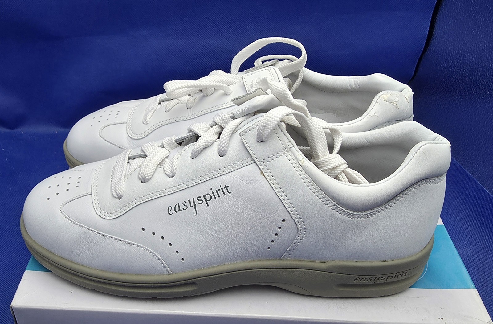 New In Box Easy Spirit Leather Mach Classic 35515 Womens Shoes Sz 9 Mint
