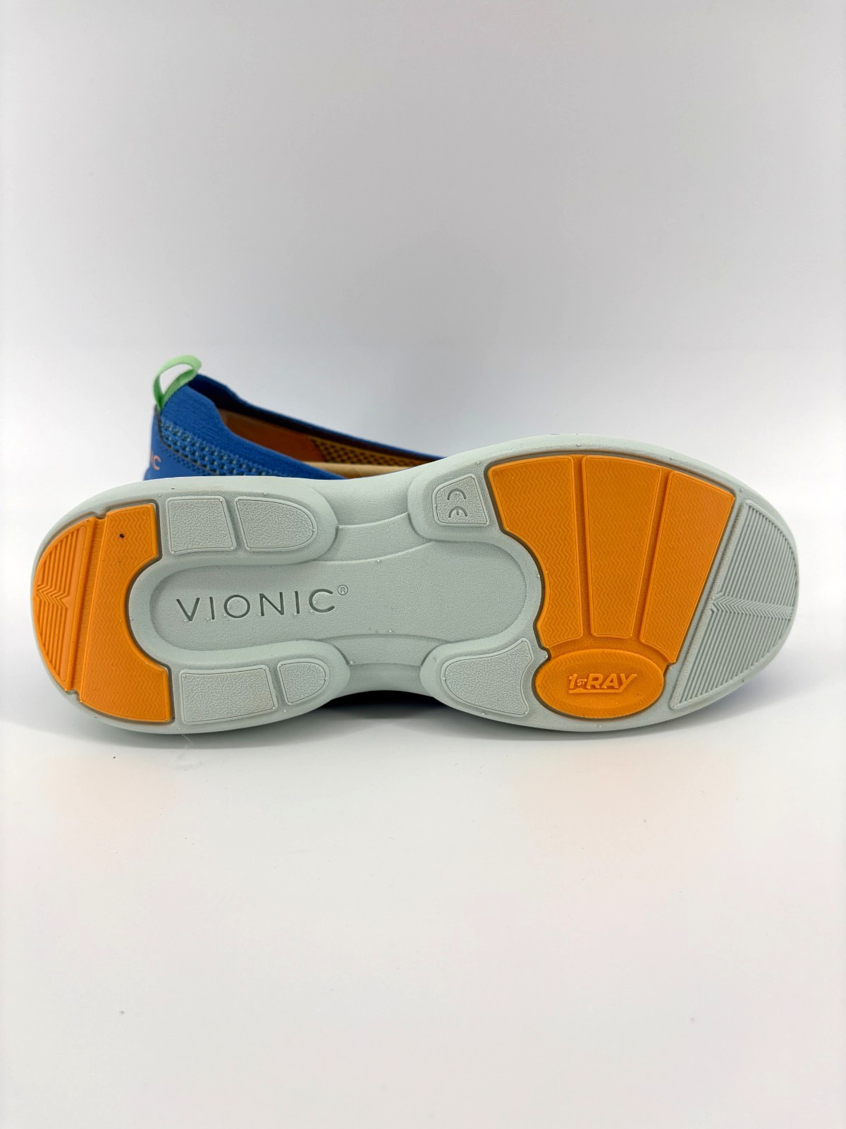 NIB Vionic Women’s Kallie Walking Shoe Azure Blue 6 Medium