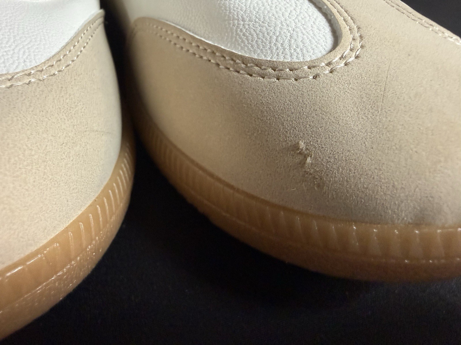 Dolce Vita Women’s Size 8.5 White Beige Hook & Loop Closure Sneaker With Defect