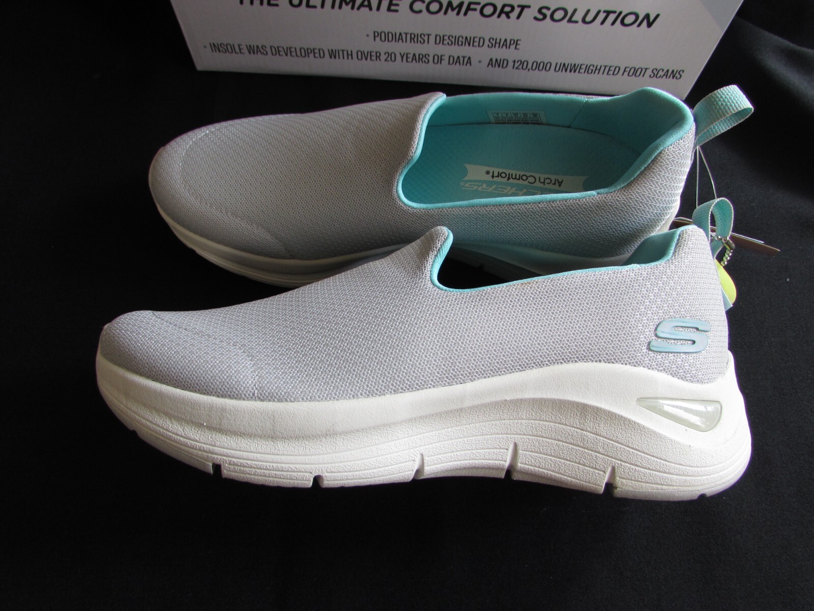 Skechers Ladies’ Arch Comfort Athletic Slip On Shoe Gray/Teal Synthetic Size 7.0
