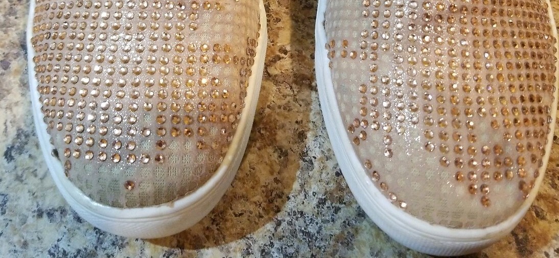 Carlos by Carlos Santana Women’s Sutton Sneaker, 7.5 Rose Gold Rhinestones