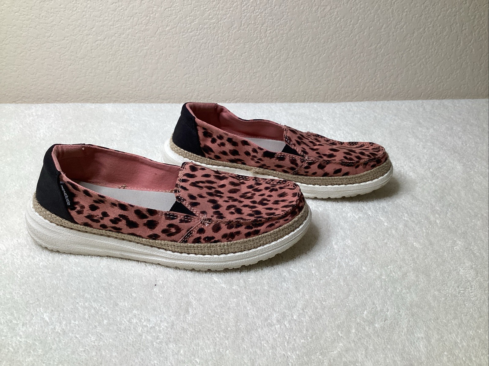Hey Dude Lena Leopard Rose Loafer Shoe, Women 6, Pink Spotted Twine Rope
