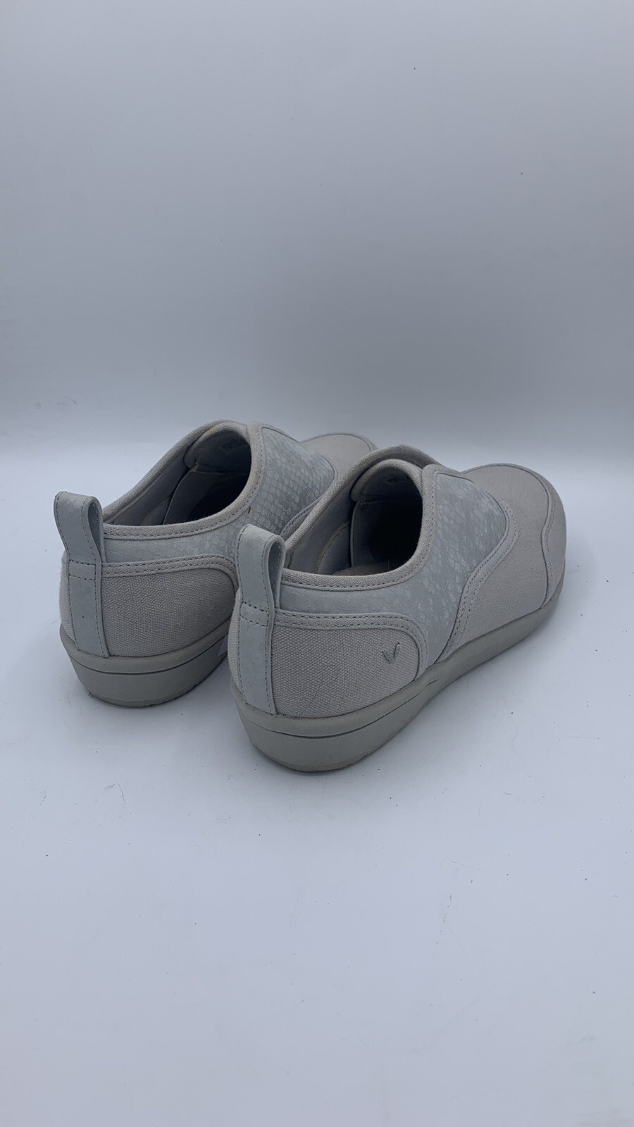Vionic Magnolia Denver Slip On Sneaker Comfort Shoes Arch Support Lt Gray