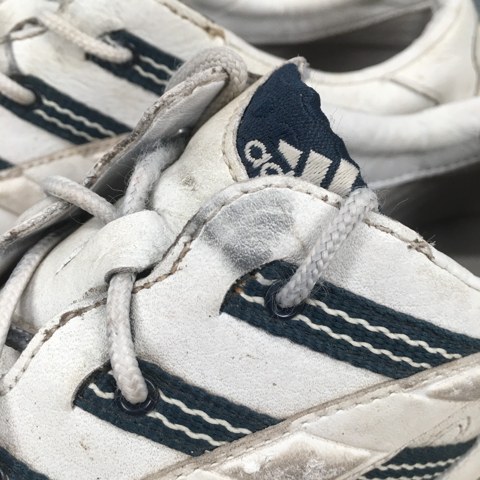 Adidas Shoes Womens 7.5 Golf Cleats Sneakers White Lace Up Low Top Comfort