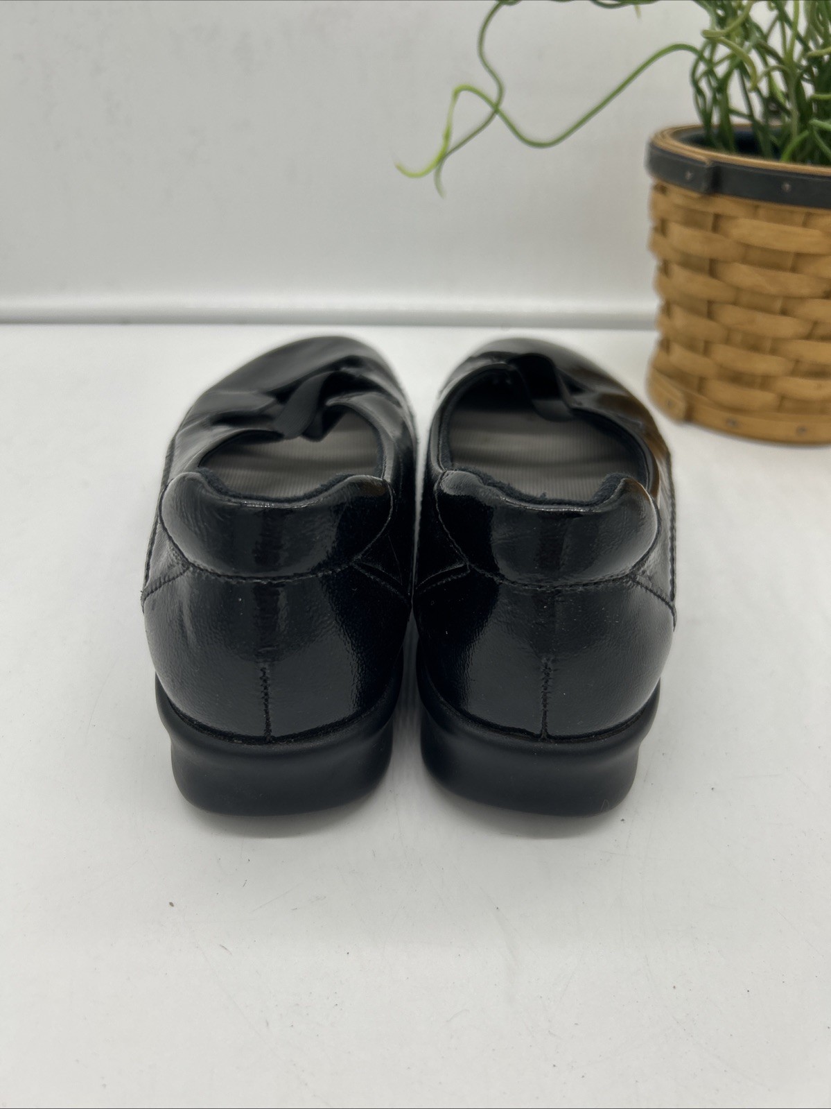 SAS Comfort Tripad Black Patent Leather Low Slip On, Crissy Women’s Size 7