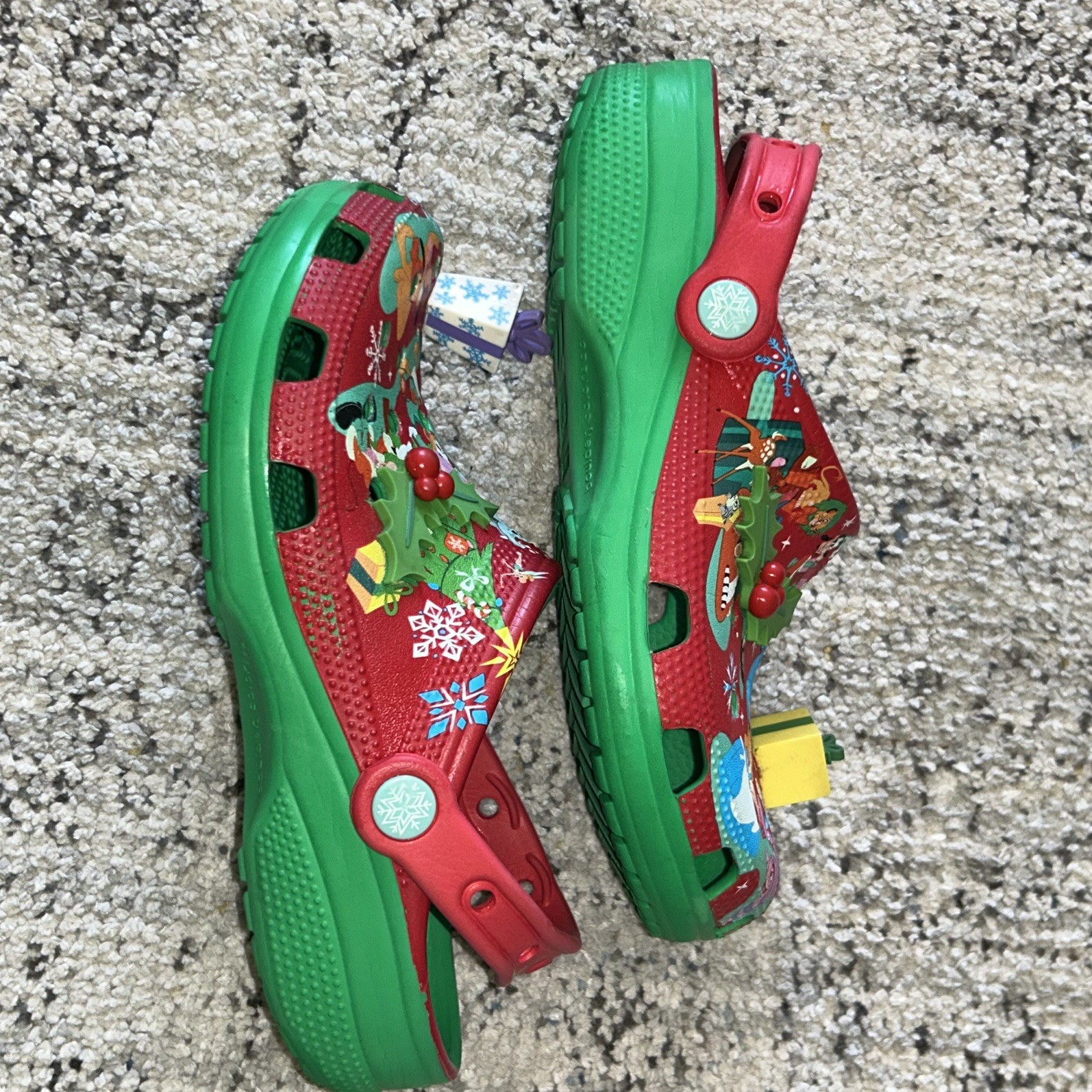 Disney Parks Christmas Holiday Mickey & Friends Adult Crocs Christmas M5/W7 2023