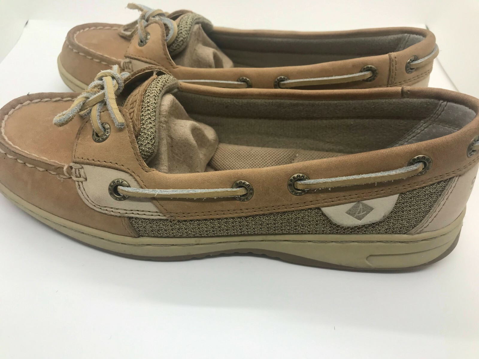 SPERRY WOMEN’S KOIFISH WIDE SLIP-ON SUEDE PREMIUM LEATHER SHOE LINEN/OAT SIZE 7.
