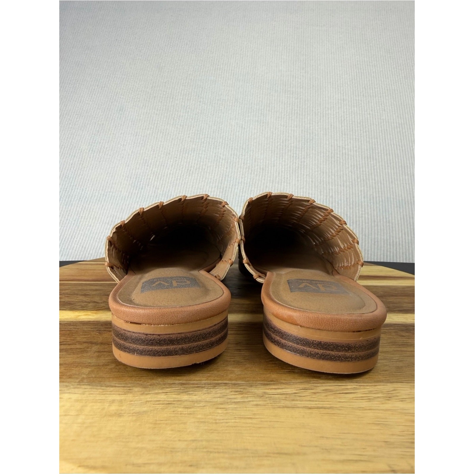 DV by Dolce Vita Istero Woven Mule Flats Tan Cognac Pointed Toe Slides Size 8