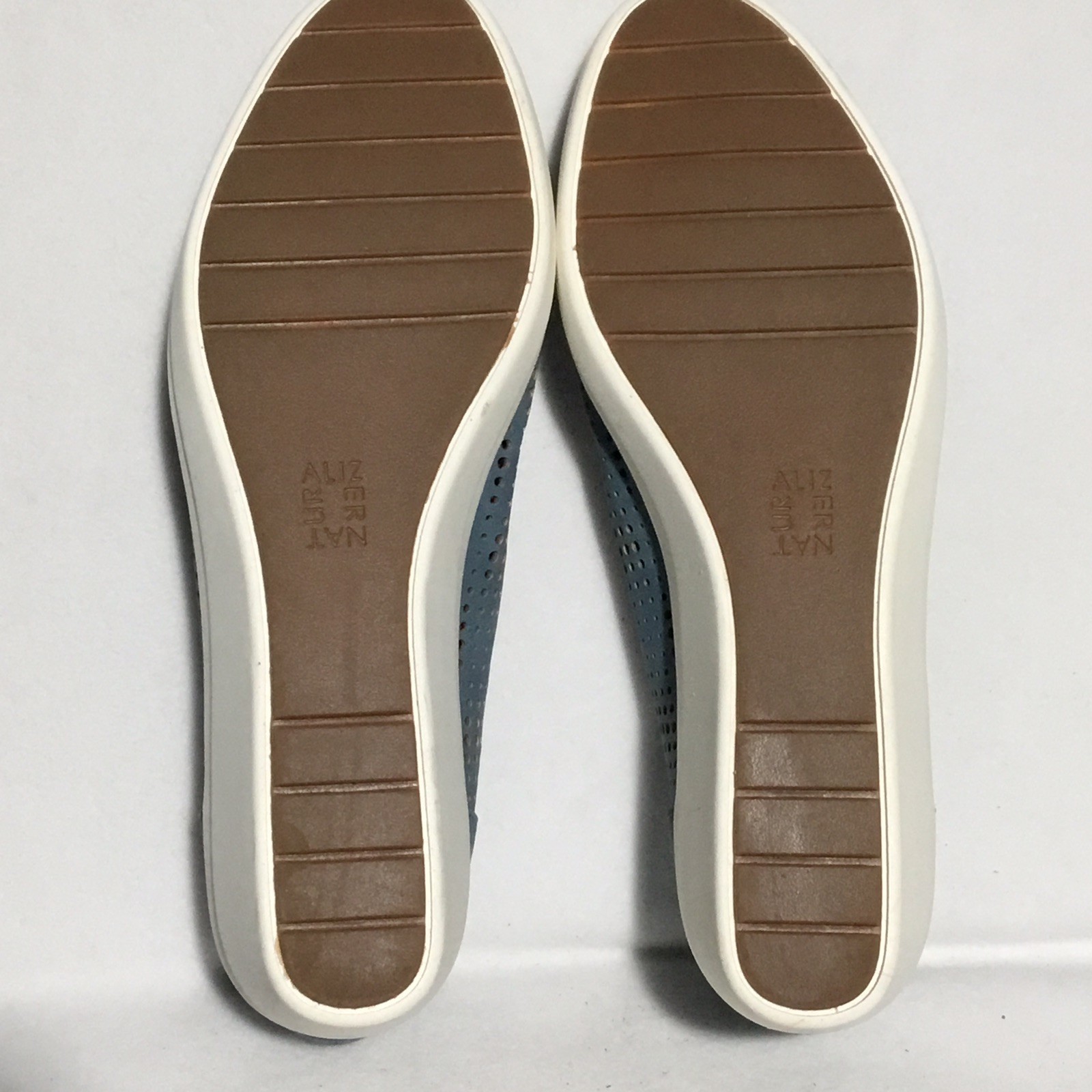 Naturalizer Sam Wedge Slip On Shoe Women’s 10 Blue Comfort Casual Perforated