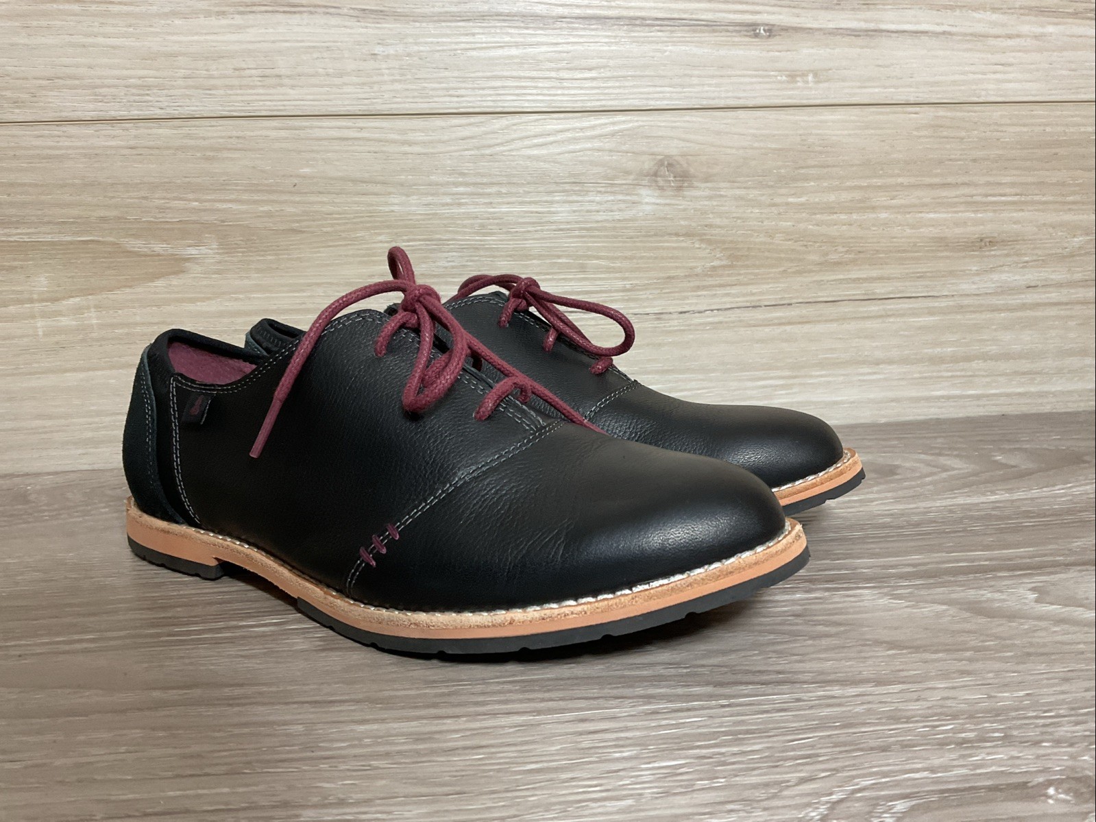 Ahnu Emery Womens Size 8 Black Casual Comfort Lace Up Oxford Shoes Leather