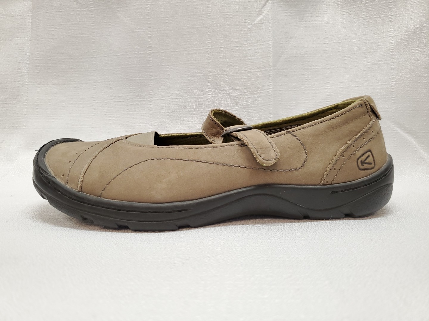 Keen Mary Janes Lug Comfort Taupe Olive Buckle Strap Nubuck Leather EU 38.5 US 8