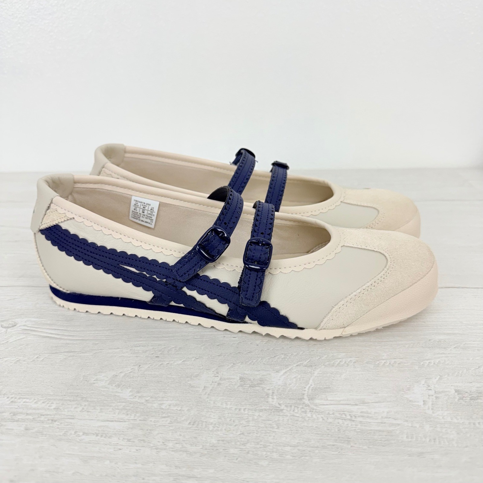 Onitsuka Tiger Mexico 66 TGRS Mary Jane Sneakers Women 8.5 Cream Navy NEW