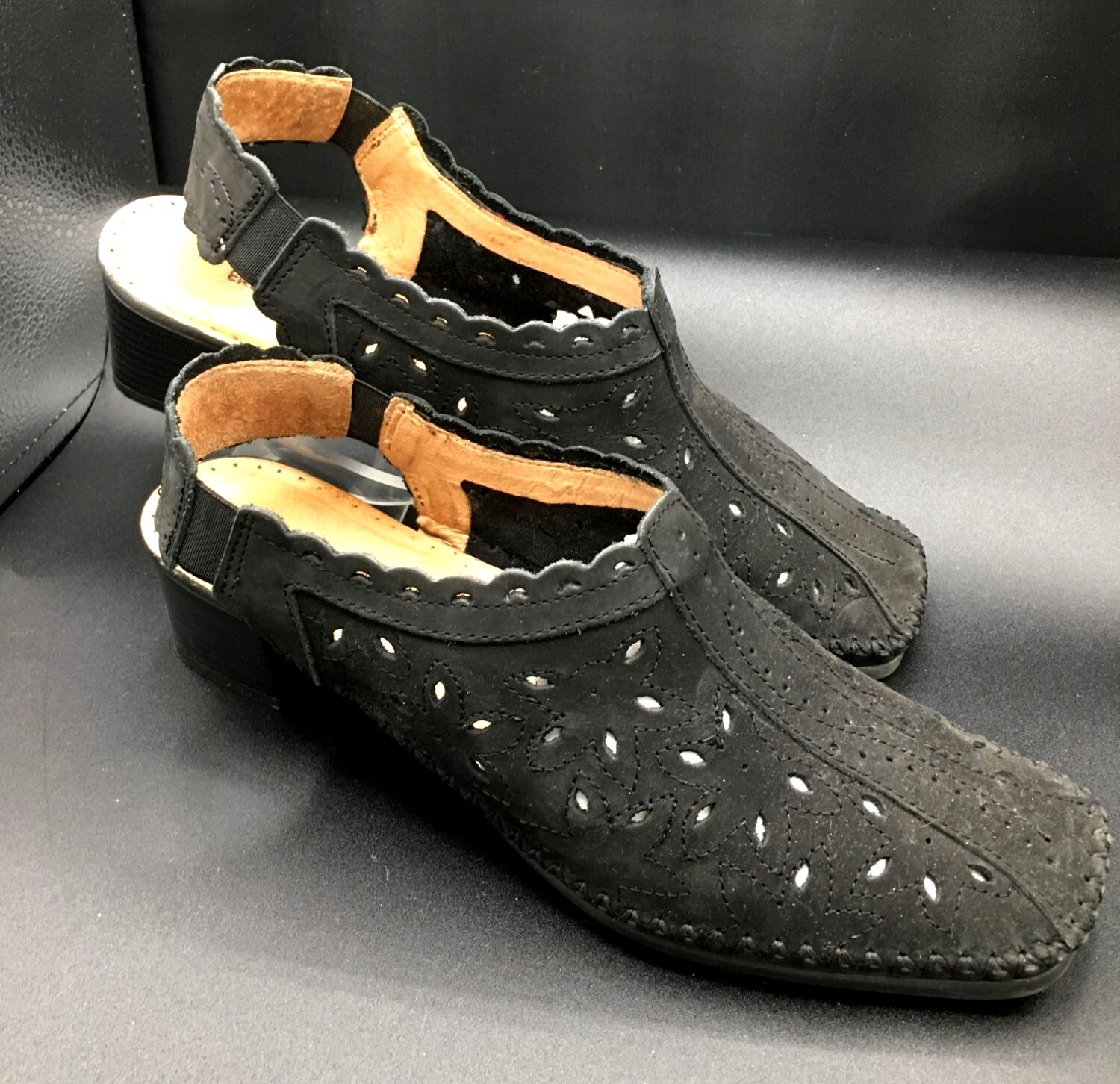 Eric Michaels Women’s Suede Leather Shoes Size 40 / 7M Black “MISTY”