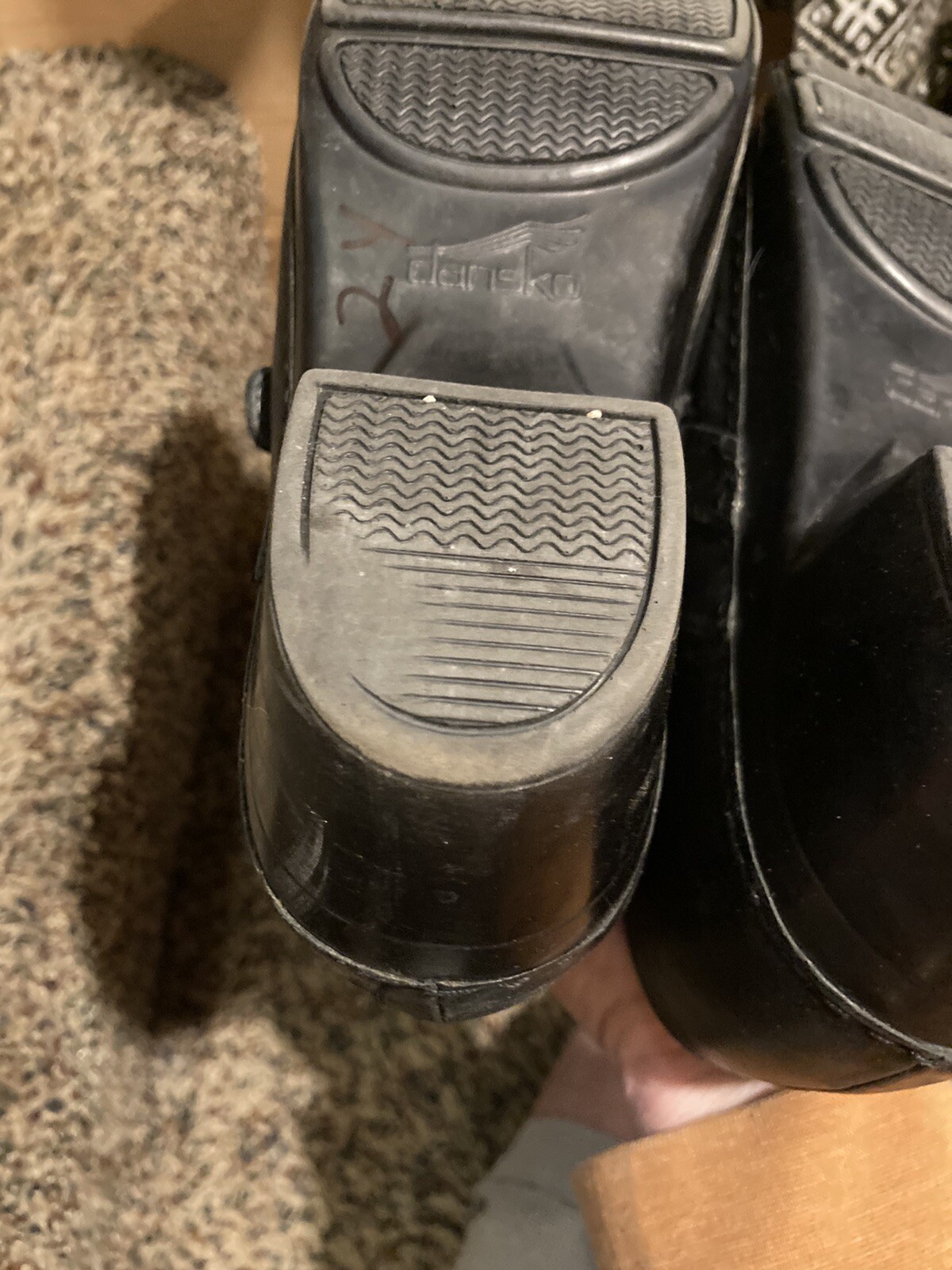Dansko Solstice Button Strap Black Closed Clogs Professional Size 39 US 8.5-9