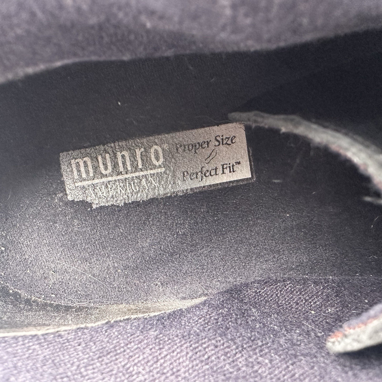 VTG Munro American Zurich Women’s Black Leather Ankle Boots-9-Button Up Witchy