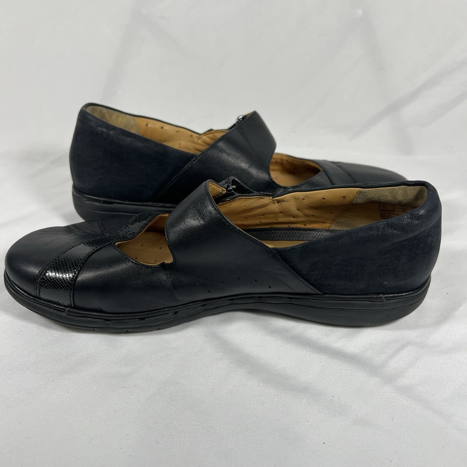 Clarks Unstructured Black Leather Mary Jane Hook Loop Comfort Shoes Women’s 11