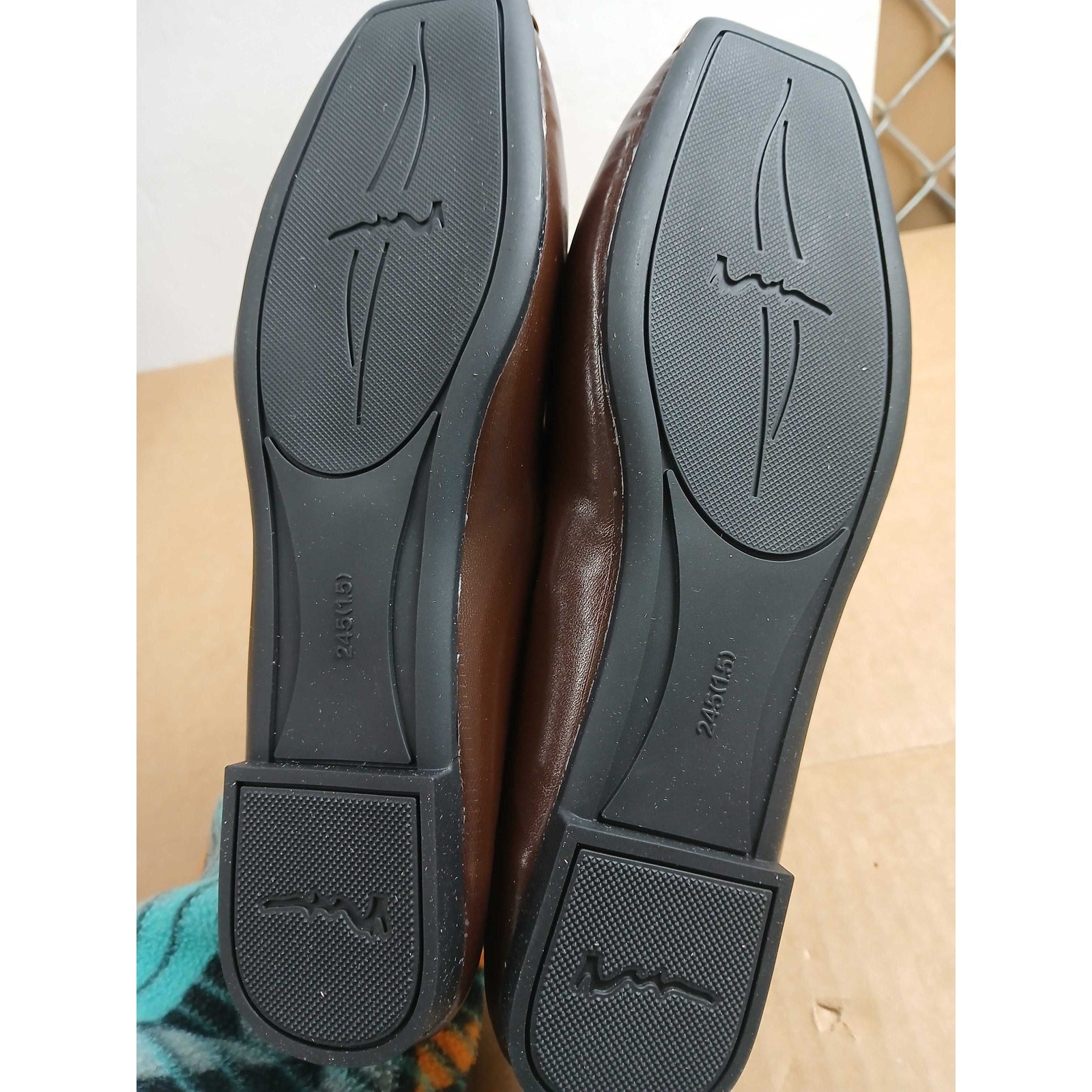 USED no brand nameBrown square-tBrown square-toe flat- 245(1.5)
