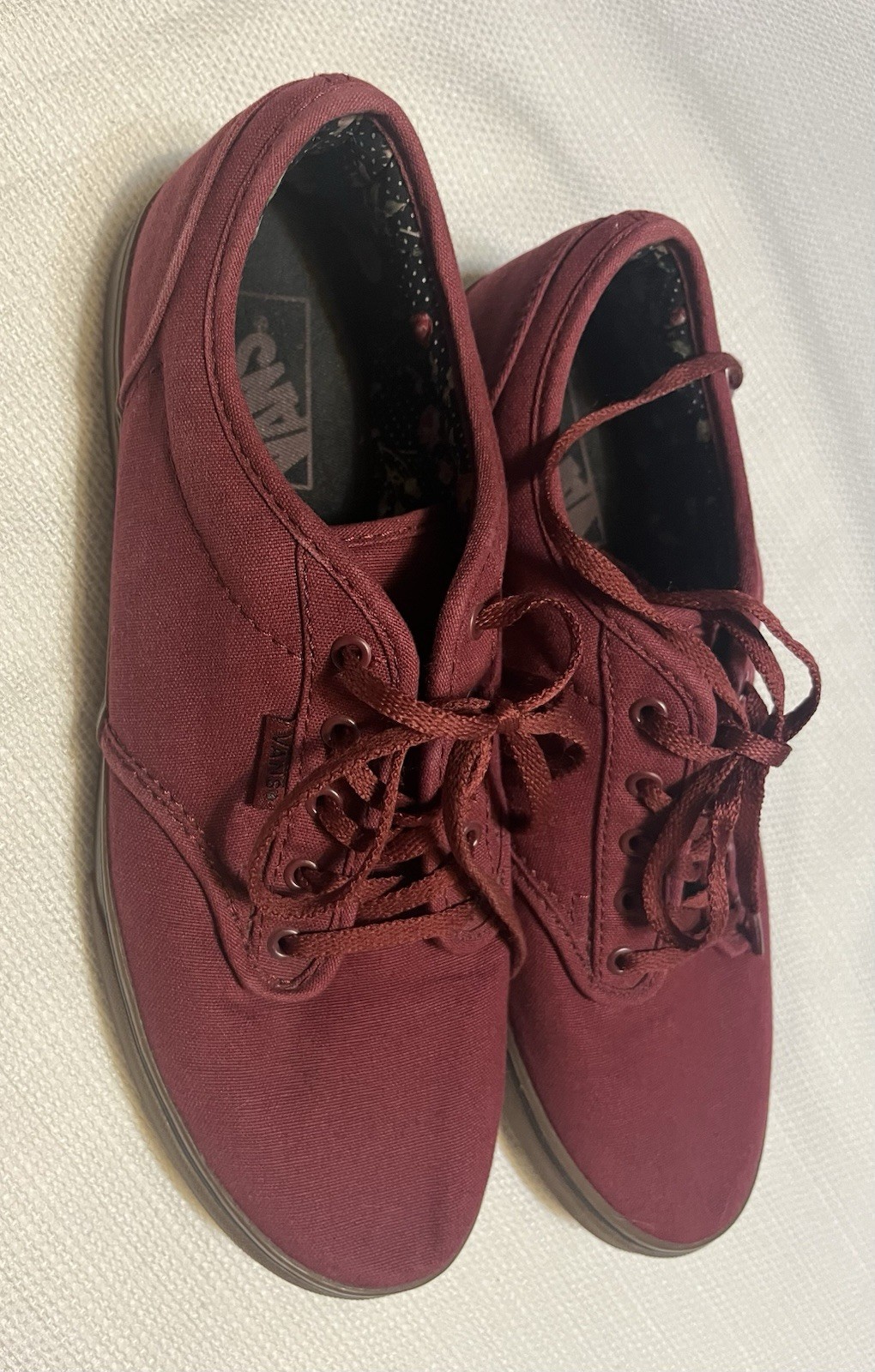 Women’s VANS Size 8.5 Cranberry Burgundy Sneakers Tennis Shoes EUC