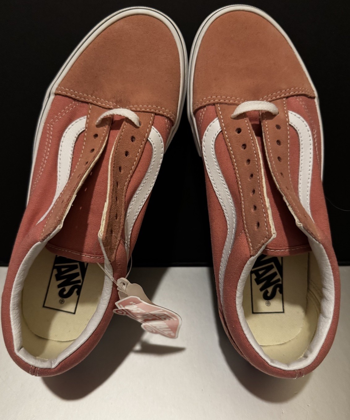NWT Unisex Vans Old Skool Lo-Top Suede Sneakers – CORAL PINK M7 W8.5