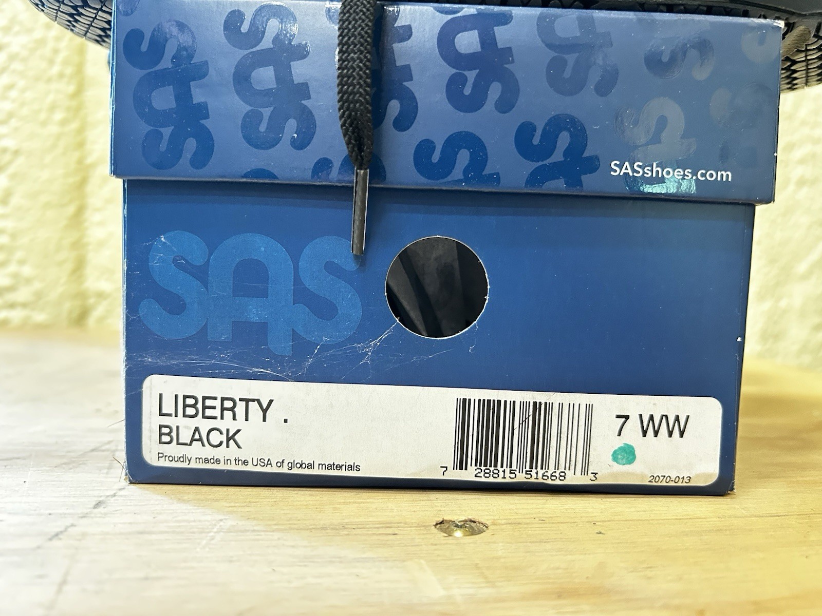 SAS 2070-013 Liberty Black Lace Up Slip-Resistant 7 WW Women’s Shoes New In Box