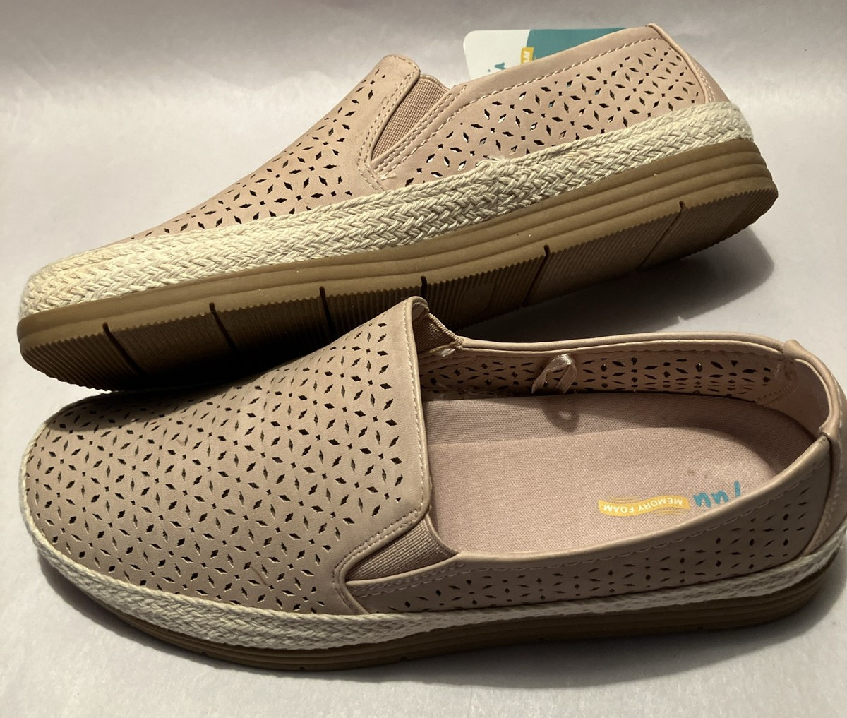 New Yuu Lacey Womens 8M Tan Ventilated Memory Foam Insole Comfort Espadrilles