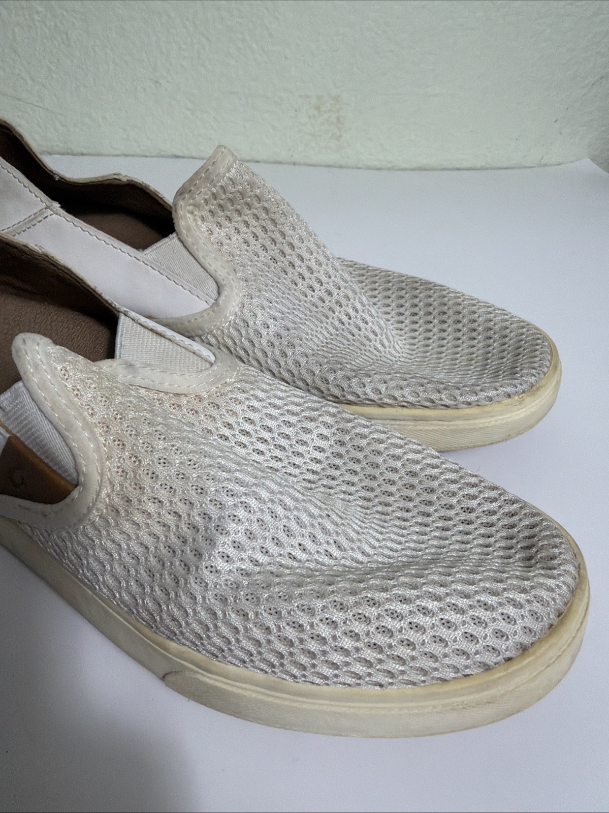 Olukai Shoes Womens 7 Pehuea Slip On Comfort Sneakers 20271-WBWB White Stains