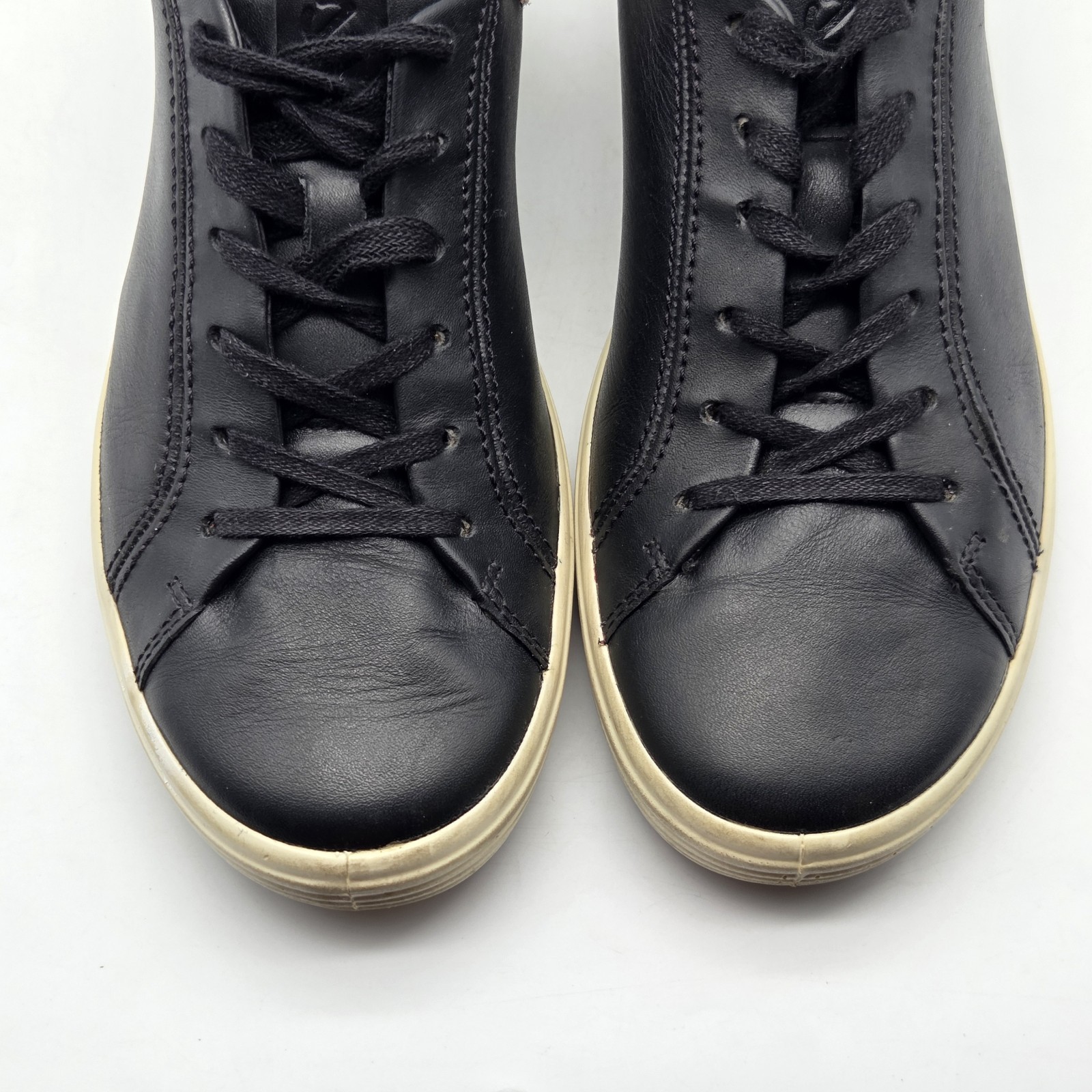 ECCO Soft 7 Easy Slip Black Leather Low Top Tie Sneakers Women’s Size 7.5 EU 38