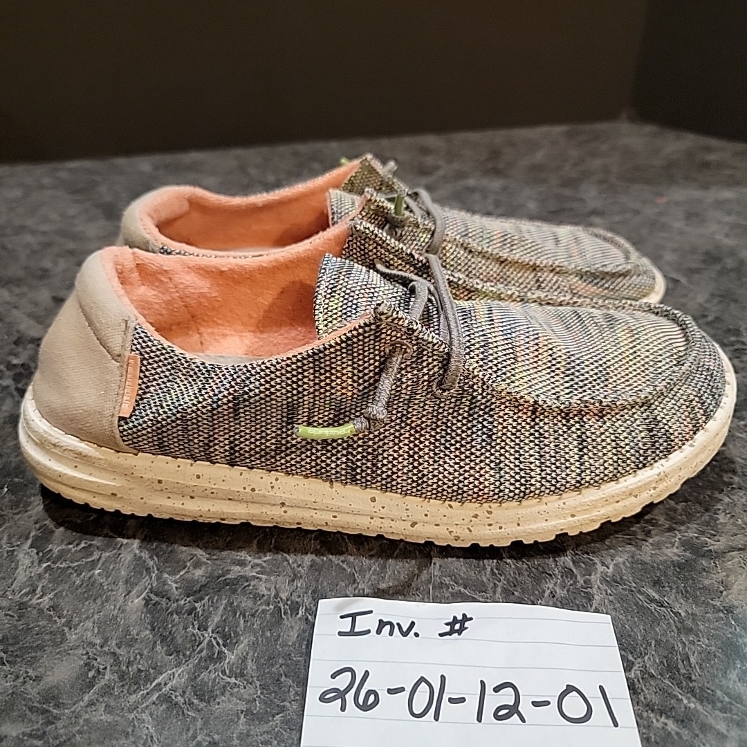 Hey Dude Wendy Sox Women’s Size 9 Slip On Shoes Peacock Pink Casual Comfort