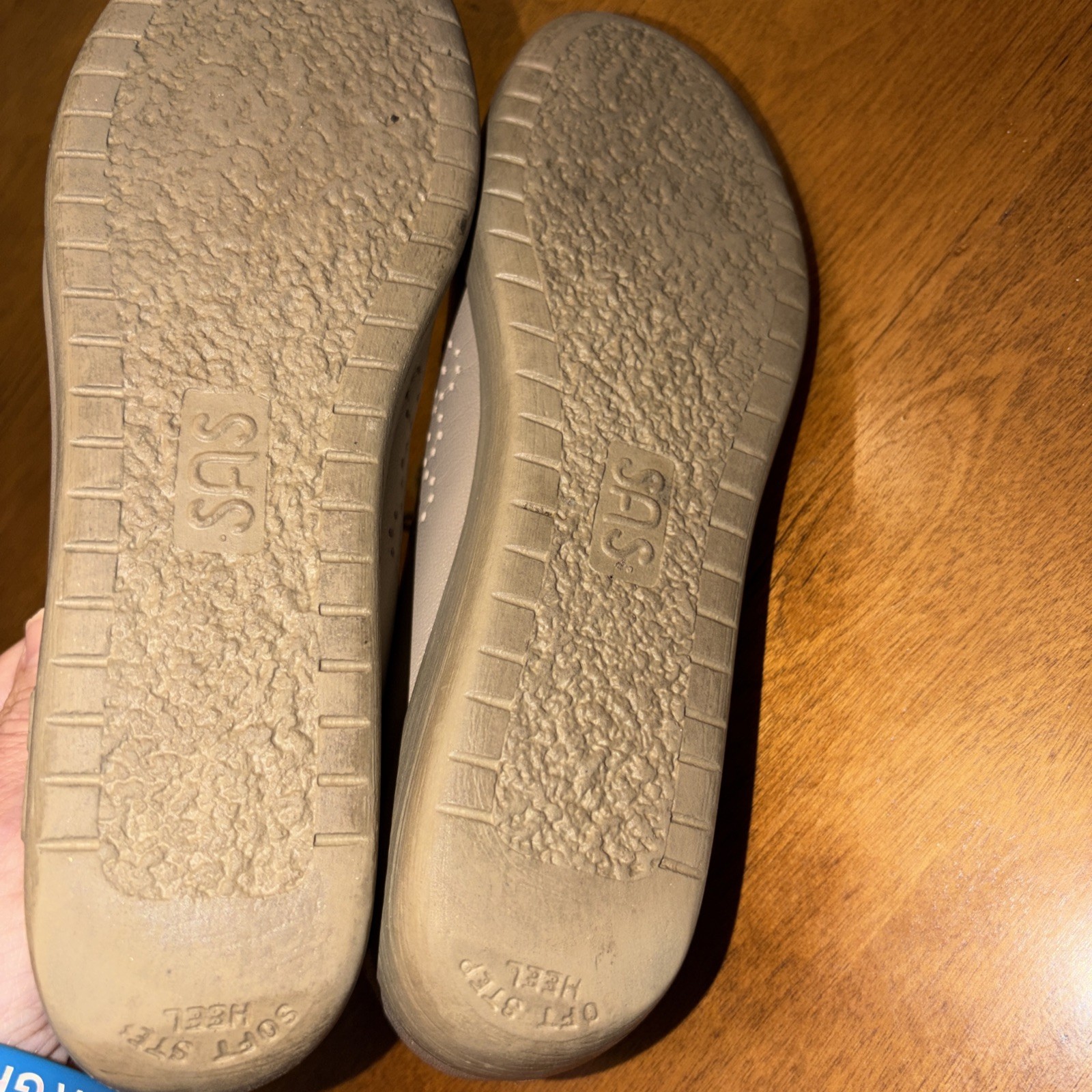 SAS Genuine Handsewn Womens Beige Comfort Shoes Size 6 1/2 S