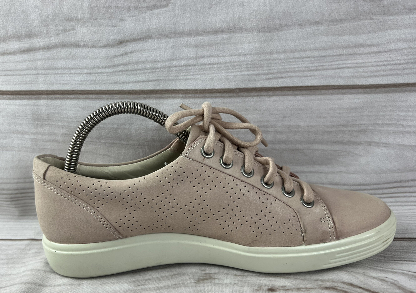 Ecco Women’s Sneaker Size 8 Blush Pink Nubuck Athletic Golf Walking Shoe EU 39
