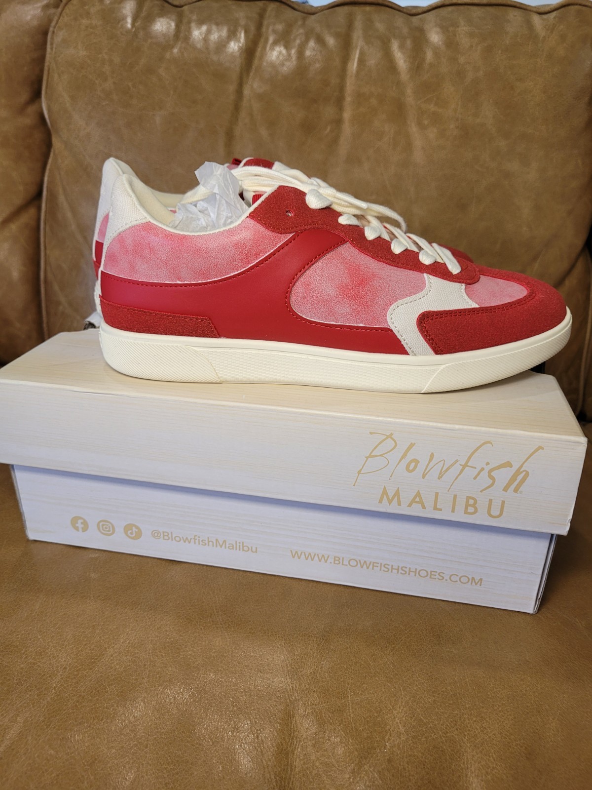 Blowfish Malibu Tastic Red Smooth Sz 8