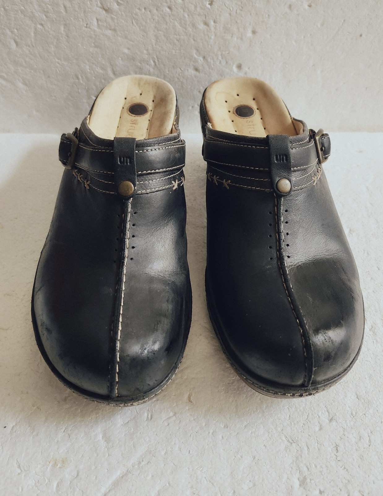 Clarks UnStructured Womens Bohemian Hippie Black Leather Clogs Mules 10M