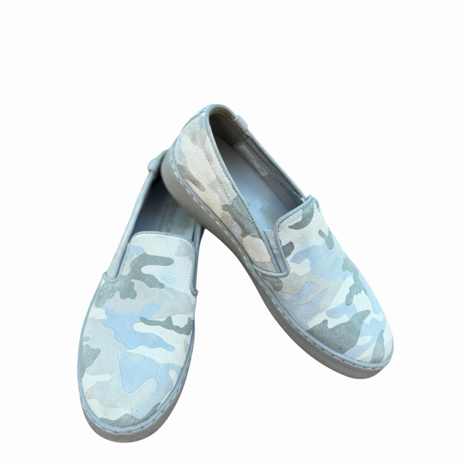 Vionic Pro Women Avery Vio-Grip Blue Gray Camo Slip Resistant Shoes Suede Sz 8