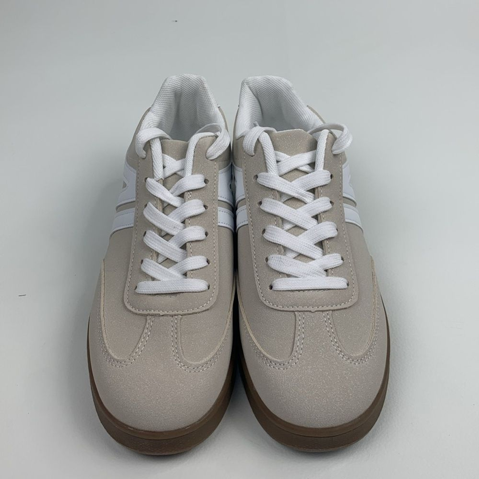 Beige Creme & White Lace up Casual Sneakers Size 40 (9) New NWOT