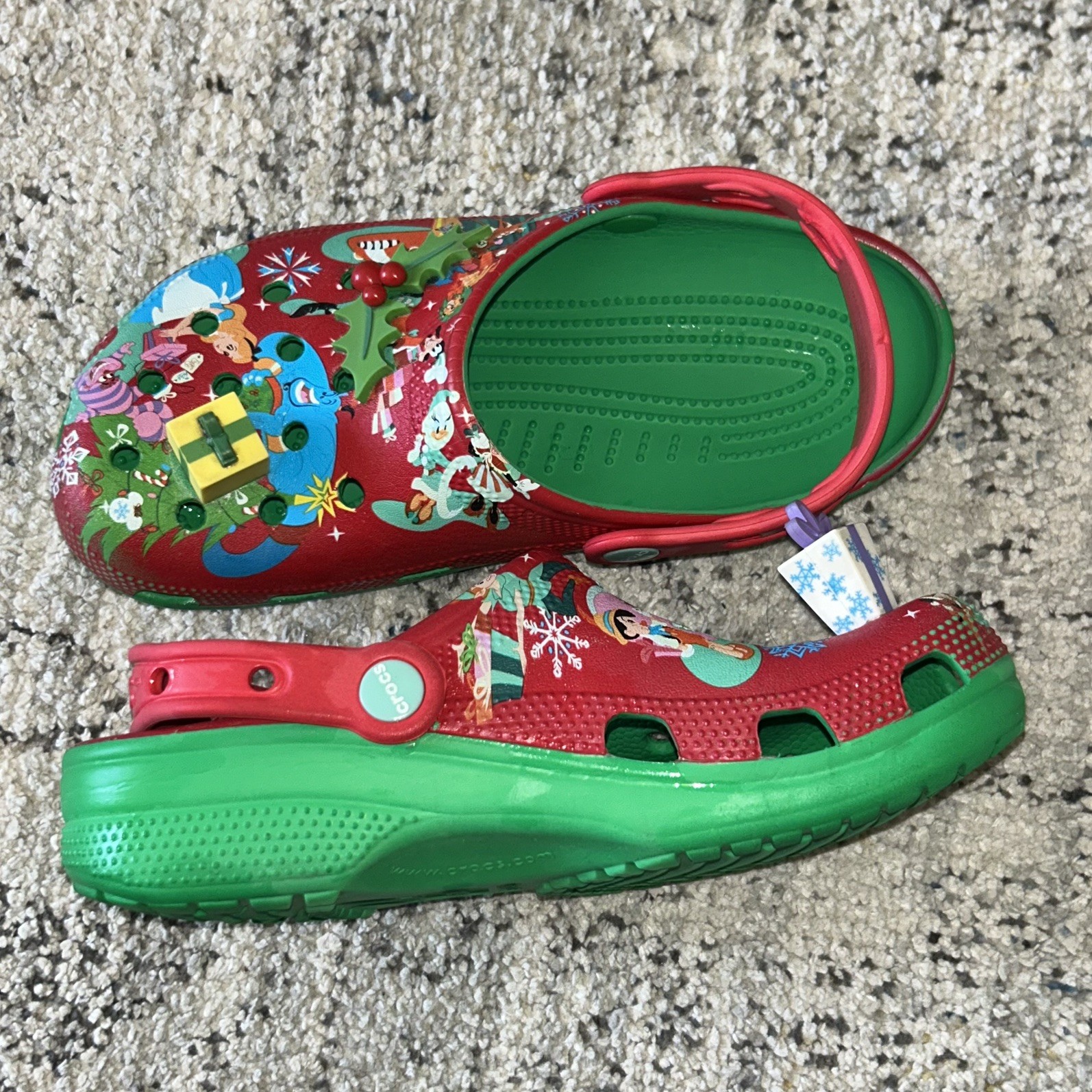 Disney Parks Christmas Holiday Mickey & Friends Adult Crocs Christmas M5/W7 2023