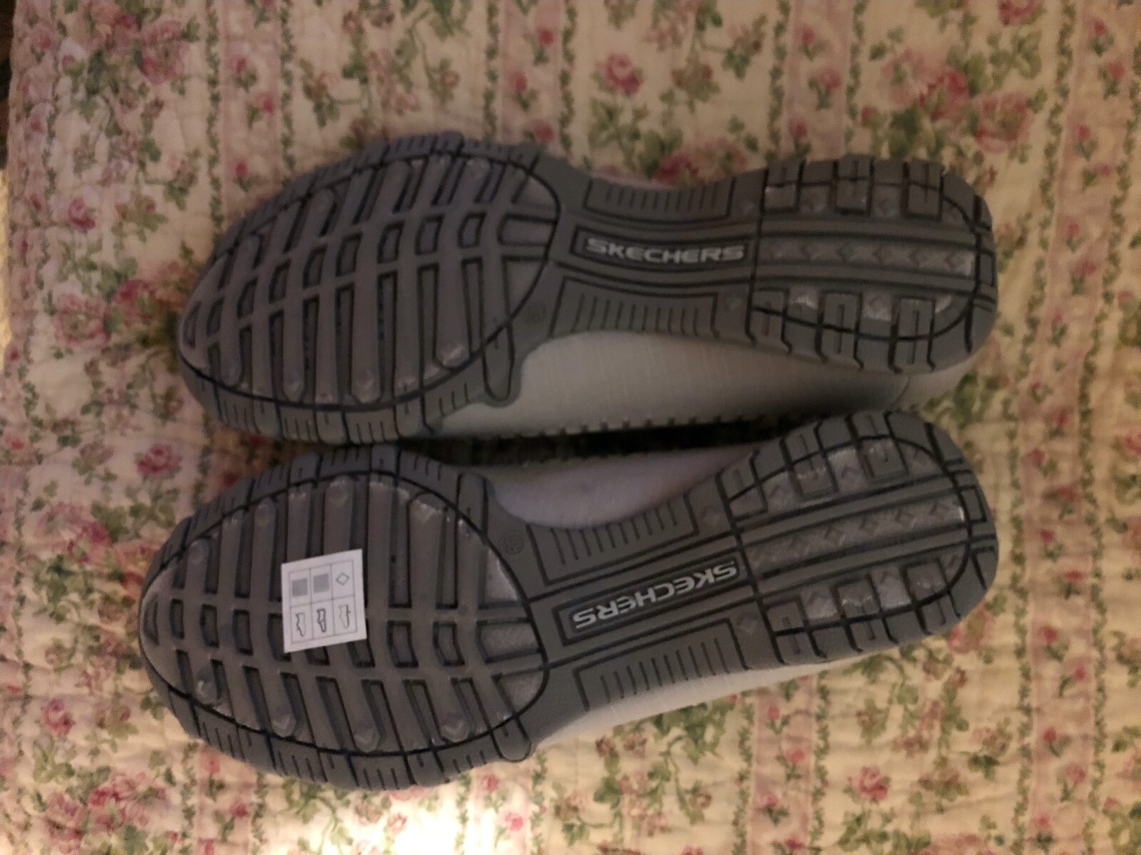8 DEFECT New With Box Skechers Gray Bikers Cross Walk
