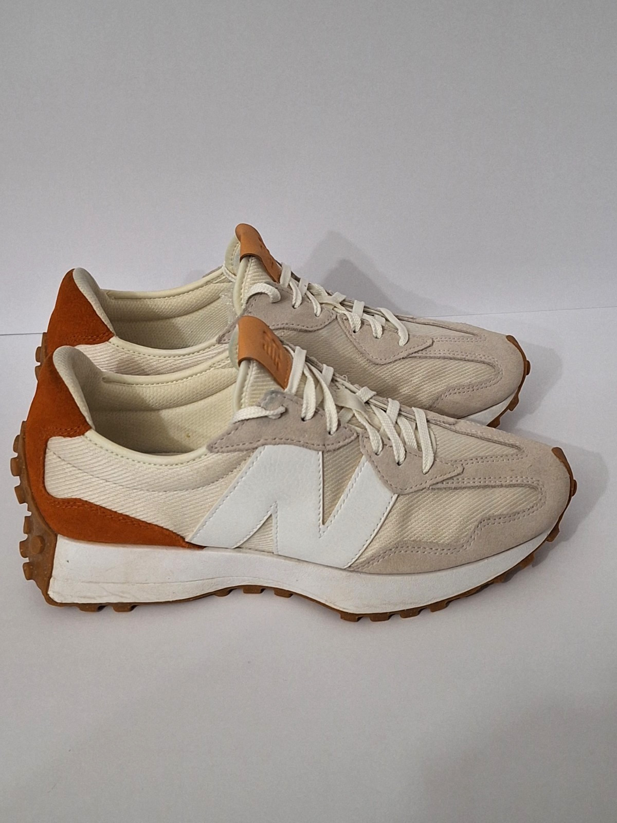 New Balance 327 Sea Salt Rust Suede Running Training Men’s 10.5 Women’s 12 Gym