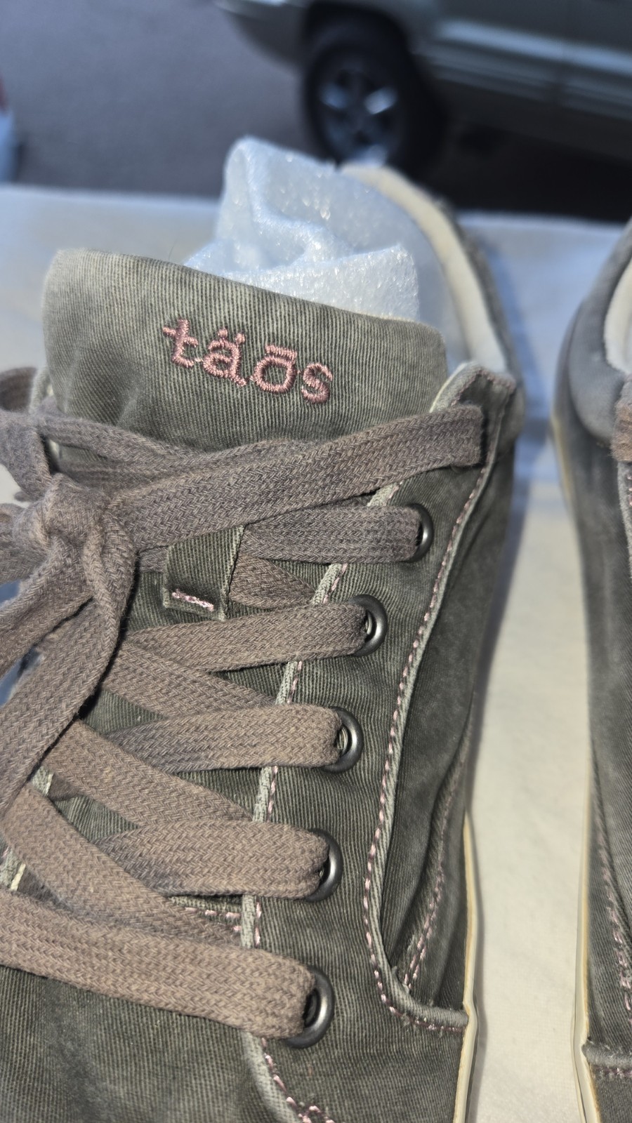 Taos Moc Star Gray Wash Lace Up Canvas Sneakers Shoes Womens Size‎ 9