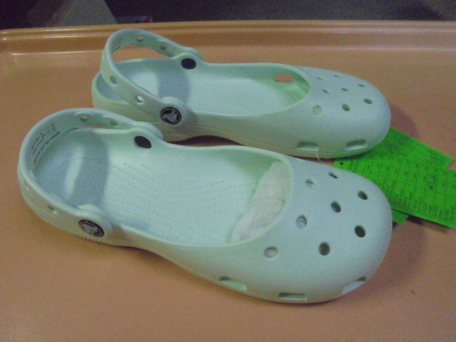 New Crocs Classic Ballet Women’s 7 Retro Ice