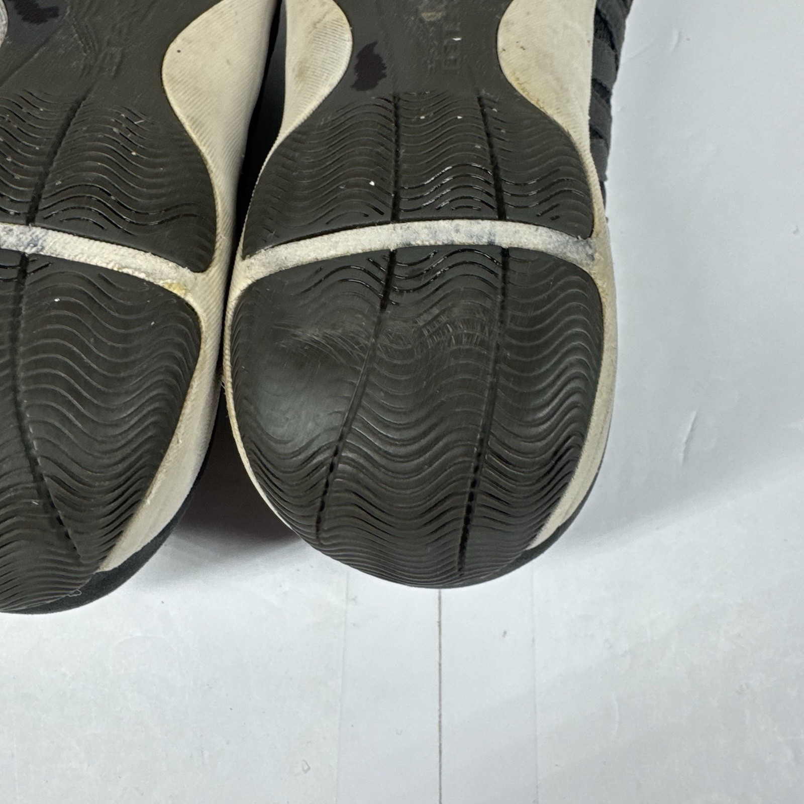 Dansko Shoes Womens 39W Honor Sporty Drawstring Low Top Sneakers Metallic Gray