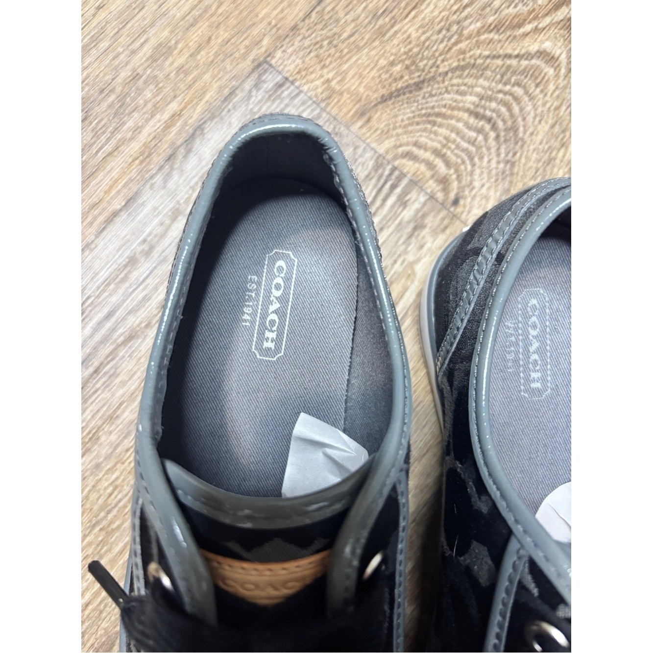 Coach Signature Canvas Lace Up Sneakers Black Gray Womens Size 7B Dee EUC